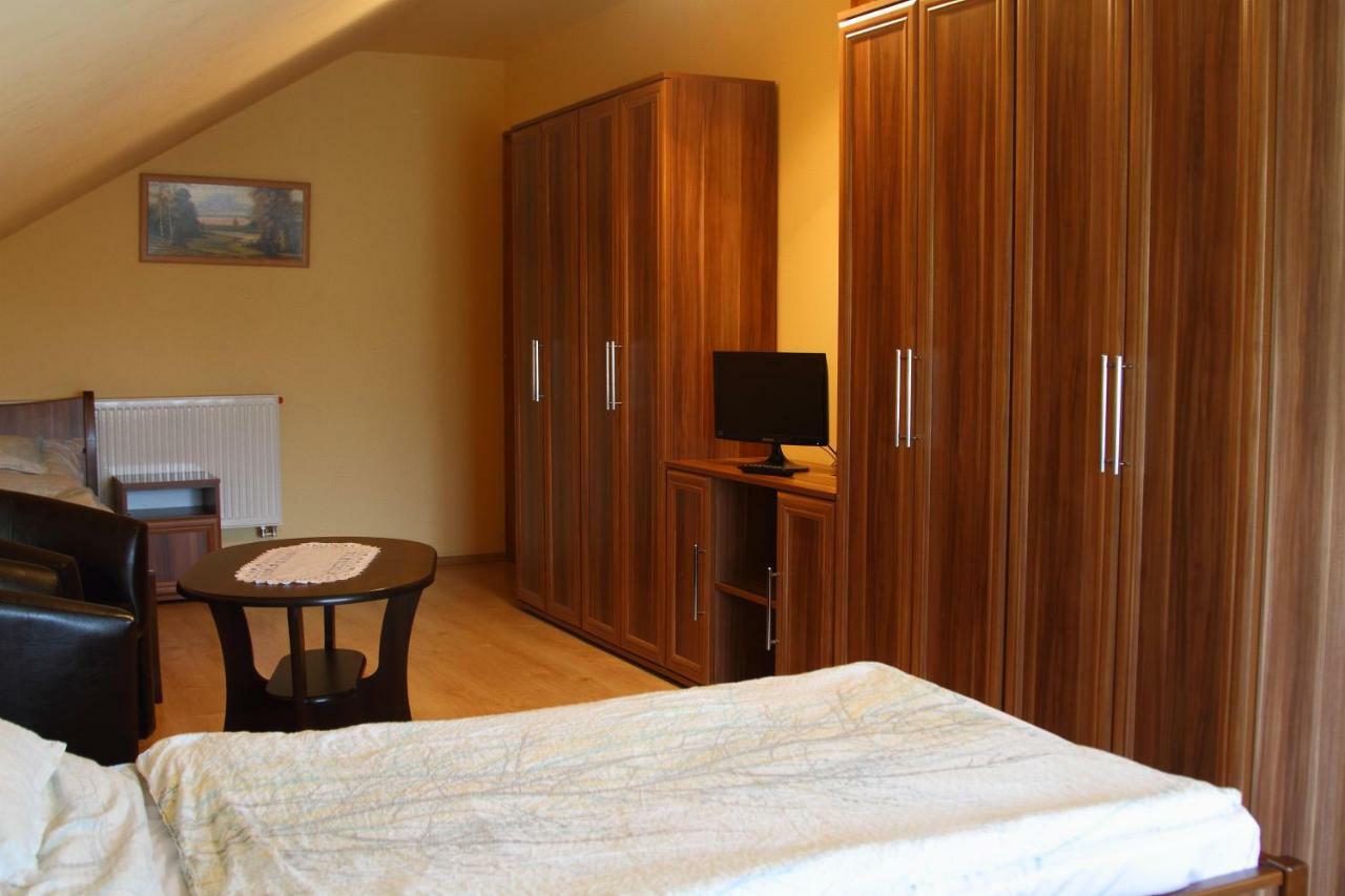Gasthof Viktor Vendeghaz Es Apartmanhaz