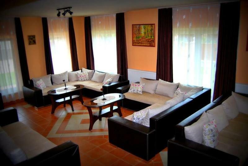 Viktor Vendeghaz Es Apartmanhaz Gasthof Baktaloranthaza